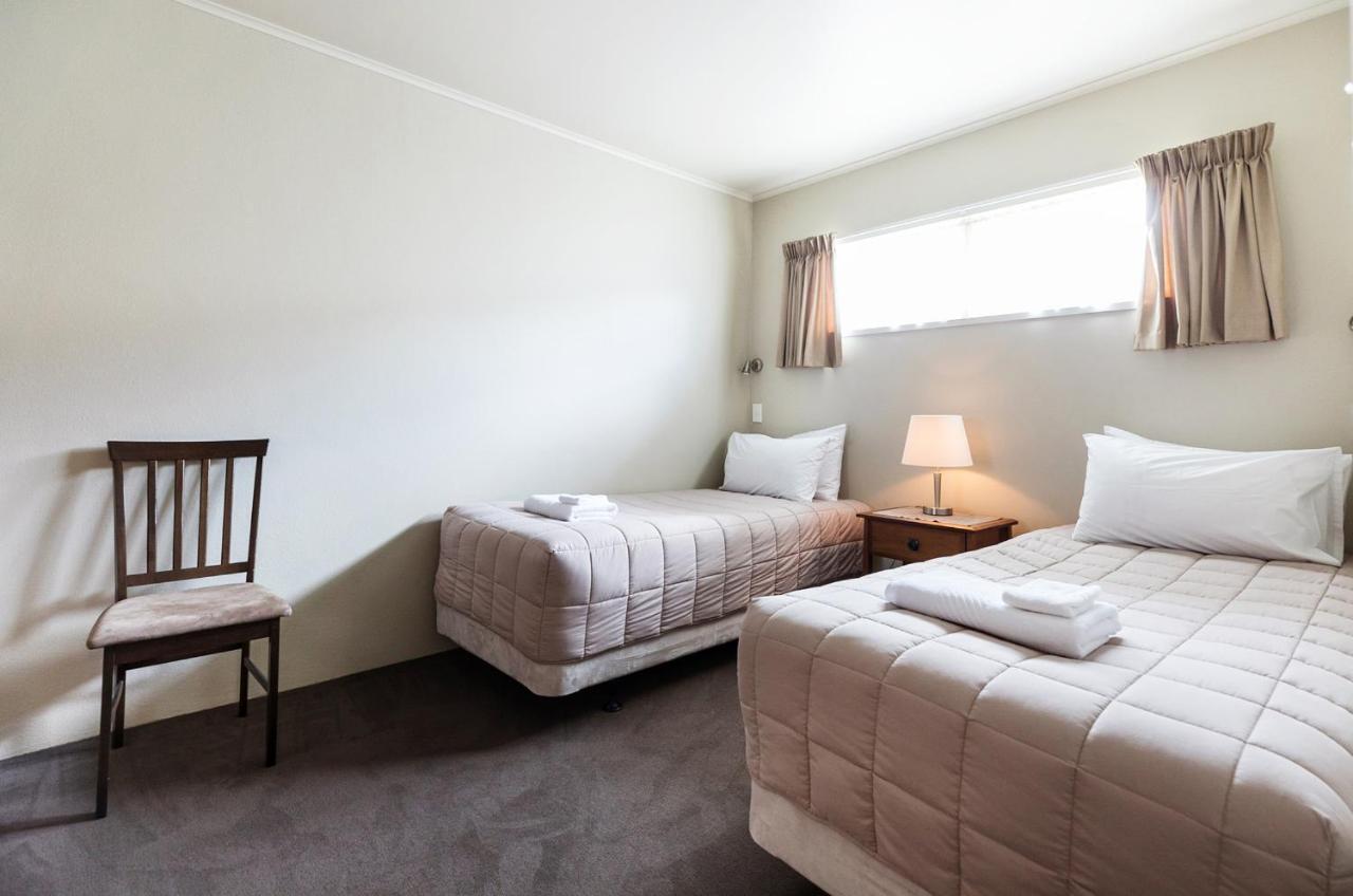 Colonial Court Motor Inn Tauranga Zewnętrze zdjęcie