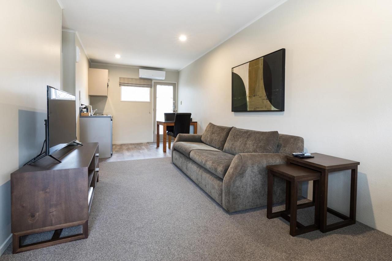 Colonial Court Motor Inn Tauranga Zewnętrze zdjęcie